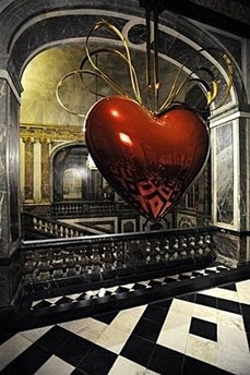 Hanging Heart, by Jeff Koons